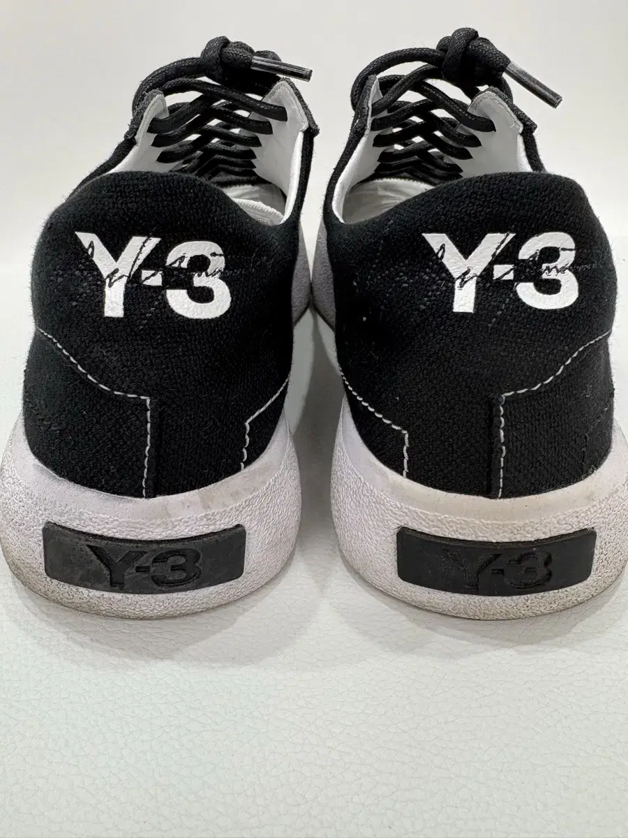 Y-3 탕구츠 레이스 블랙 화이트